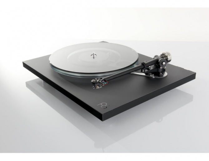 Rega Planar 3 Turntable with RB330 Tonearm