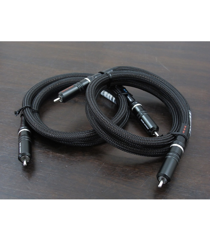 Acoustic Revive RCA-1.0 TripleC-FM (1.8 x 1.4) Interconnect Cables thicker