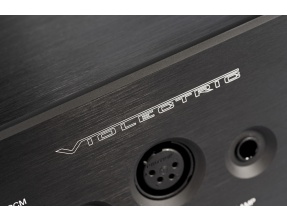 Violectric DHA V380 Headphone Amplifier