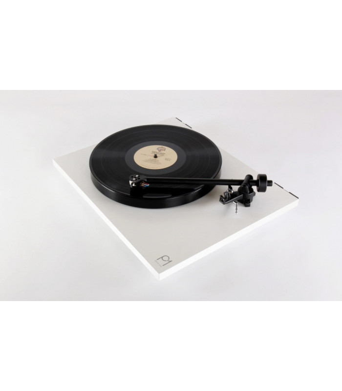 Rega Planar 1 Turntable with RB110 Arm and Carbon cartridge