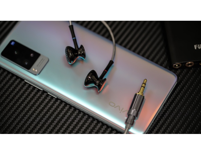 FiiO FF3 Dynamic "Drum" Type Dual-Cavity In-Ear Monitor