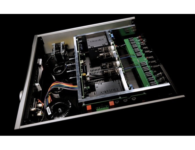 Trilogy 915R Preamplificatore a Valvole di Riferimento 