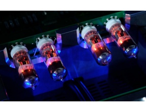 Trilogy 915R Stament Tube Preamplifier