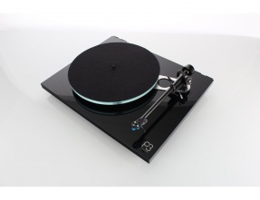 Rega Planar 3 Turntable